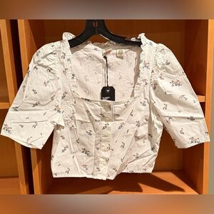 NWTA Floral Crop Top Size Small